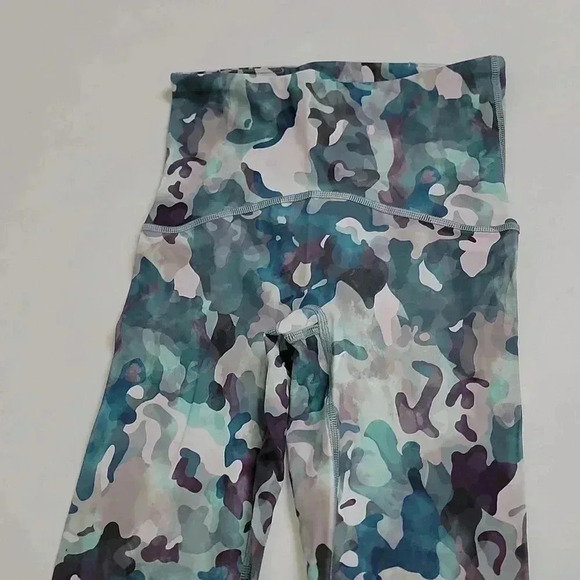 Spanx Women's Booty Boost Active Printed 7/8 Legging - - Painted Camo Pink Multi - Picture 4 of 10